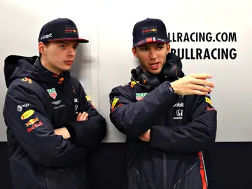 Max Verstappen y Pierre Gasly, en el circuito de Silverstone Max Verstappen y Pierre Gasly, en el circuito de Silverstone