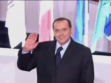 Berlusconi: "Los italianos están locos, porque no votan por mi"