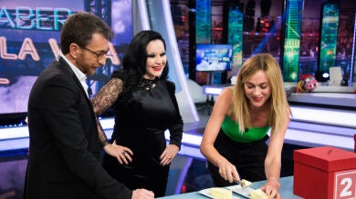 Marta Hazas sorprende a Alaska con sencillos trucos para hacer la vida más fácil 