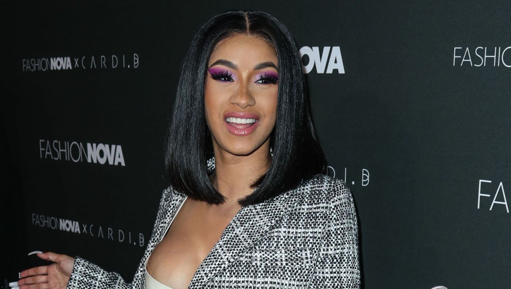 Resultado de imagen para CARDI B