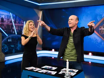 Elsa Pataky con Jandro en el hormiguero Elsa Pataky con Jandro en el hormiguero