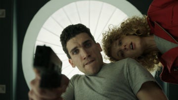 Denver y Mónica en 'La casa de papel' Denver y Mónica en 'La casa de papel'