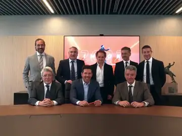 Simeone renueva con el Altético hasta 2022 Simeone renueva con el Altético hasta 2022