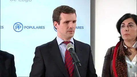 Casado exige a Rivera aclarar si pactará con el PSOE como en 2015: "¿Está dispuesto a revalidar el pacto del abrazo?" Casado exige a Rivera aclarar si pactará con el PSOE como en 2015: "¿Está dispuesto a revalidar el pacto del abrazo?"