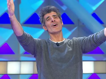 El 'Te quiero' a los cuatro vientos de Jorge Fernández en 'La Ruleta de la suerte' El 'Te quiero' a los cuatro vientos de Jorge Fernández en 'La Ruleta de la suerte'