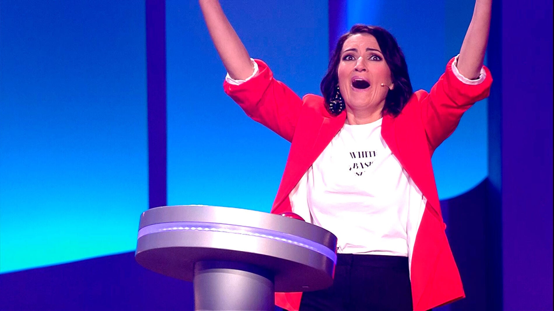 V&iacute;deo: Silvia Abril disfruta viendo saltar por los aires a nuestros concursantes