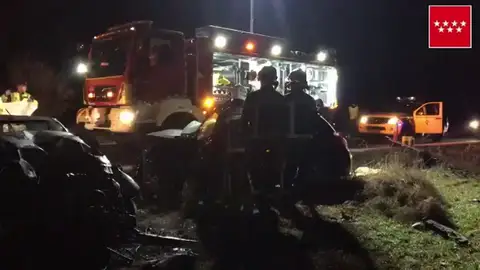 Tres personas han muerto al colisionar sus coches frontolateralmente en la localidad madrileña de Pozuelo del Rey Tres personas han muerto al colisionar sus coches frontolateralmente en la localidad madrileña de Pozuelo del Rey