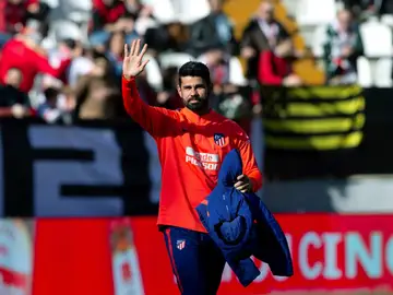 Diego Costa saluda Diego Costa saluda
