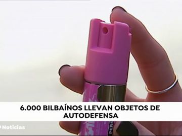 Más de seis mil ciudadanos de Bilbao salen a la calle con objetos para defenderse 