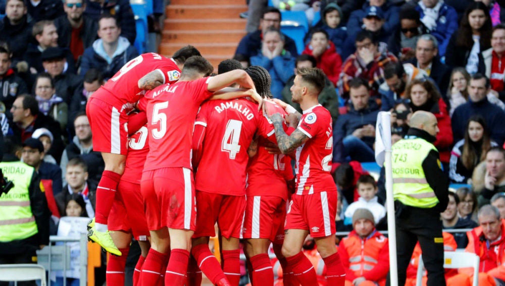El Girona celebra un gol