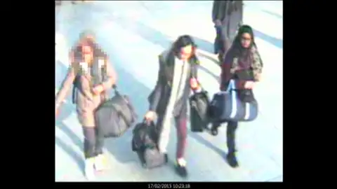 Da a luz en un campo de refugiados la mujer yihadista que pide volver al Reino Unido Da a luz en un campo de refugiados la mujer yihadista que pide volver al Reino Unido