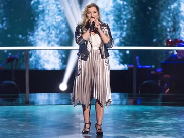 Apryl Scemama canta ‘Toi et moi’ en los Asaltos de ‘La Voz’ Apryl Scemama canta ‘Toi et moi’ en los Asaltos de ‘La Voz’