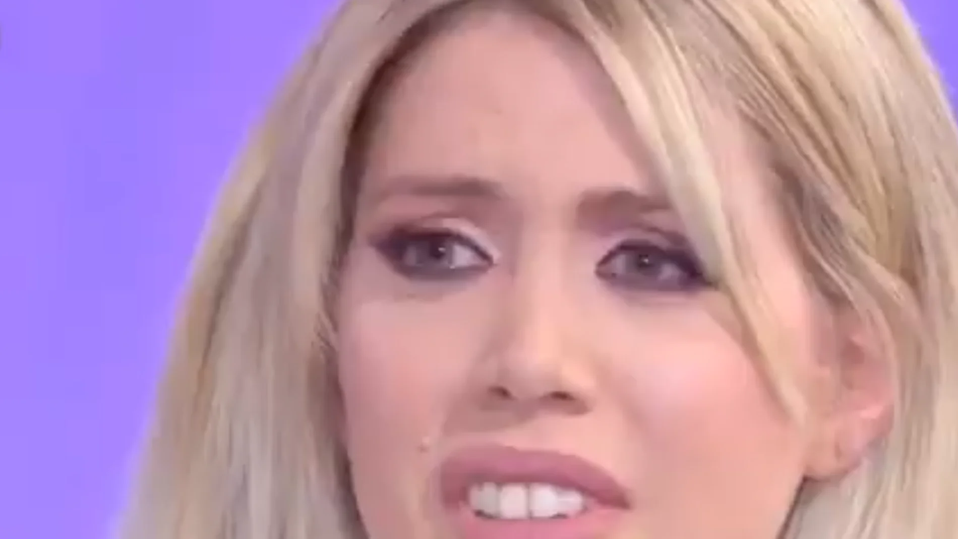 Wanda Nara se emociona en directo Wanda Nara se emociona en directo