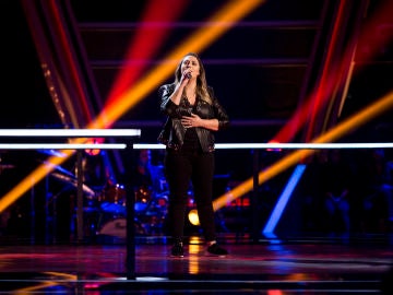 María Espinosa canta ‘Corazón hambriento’ en los Asaltos de ‘La Voz’