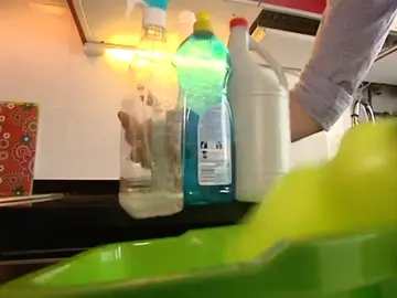 Champús, perfumes y detergentes contaminan tanto como los coches Champús, perfumes y detergentes contaminan tanto como los coches