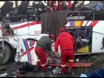 Al menos 22 muertos en un accidente de autobús en Bolivia