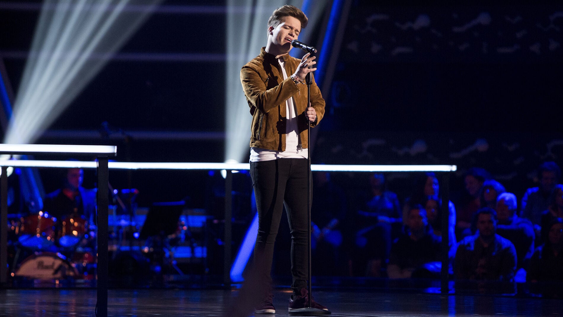 Jos&eacute; Luis Cantero canta &lsquo;H&eacute;roe&rsquo; en los Asaltos de &lsquo;La Voz&rsquo; 