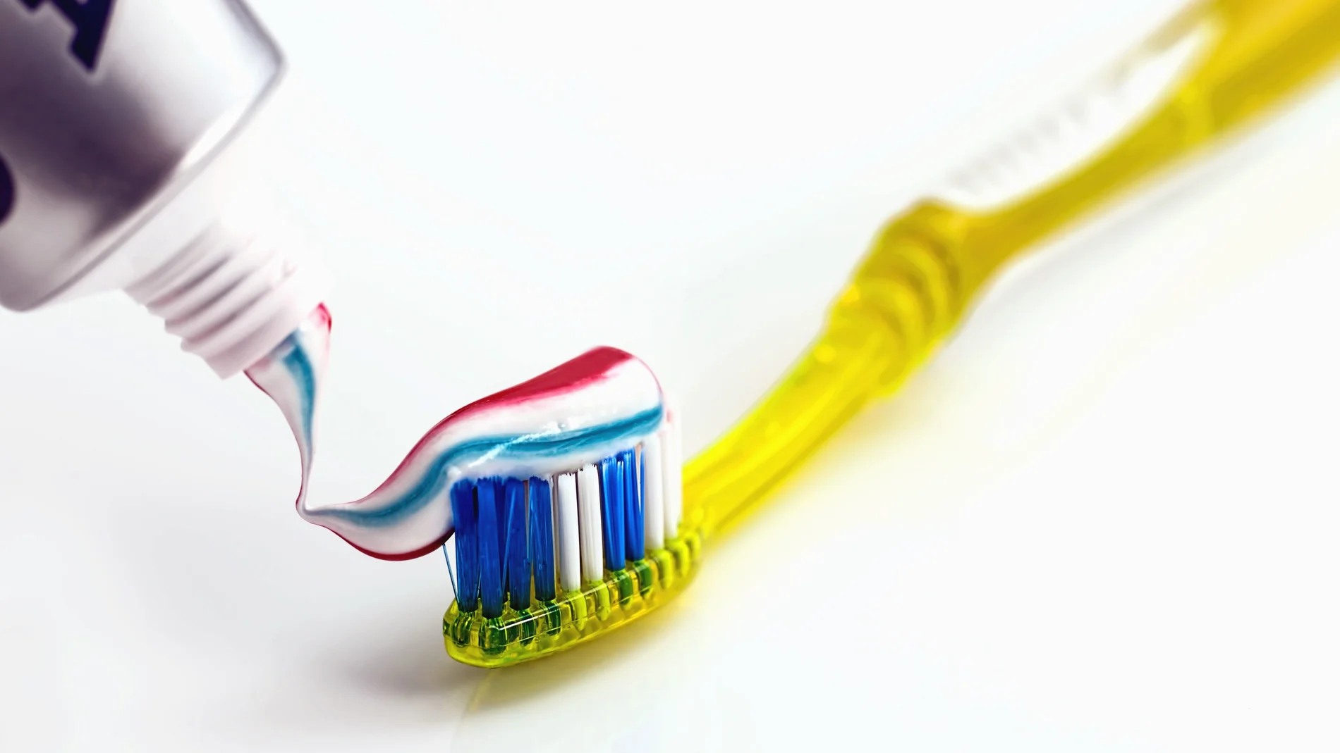 Pasta de dientes Pasta de dientes