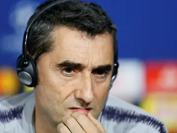 Ernesto Valverde, en rueda de prensa en Lyon Ernesto Valverde, en rueda de prensa en Lyon