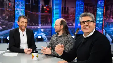 Florentino Fernández y Santiago Segura discuten en 'El Hormiguero 3.0' sobre quién de los dos se tira pedos en el escenario 