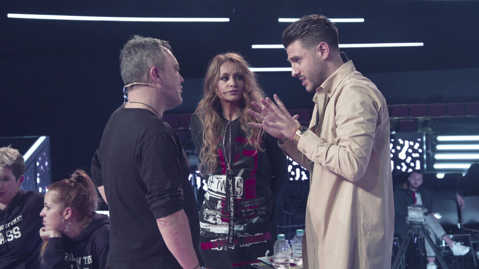 VÍDEO: Paulina Rubio intenta calmar a Andrés Balado en los ensayos de los Asaltos de ‘La Voz’