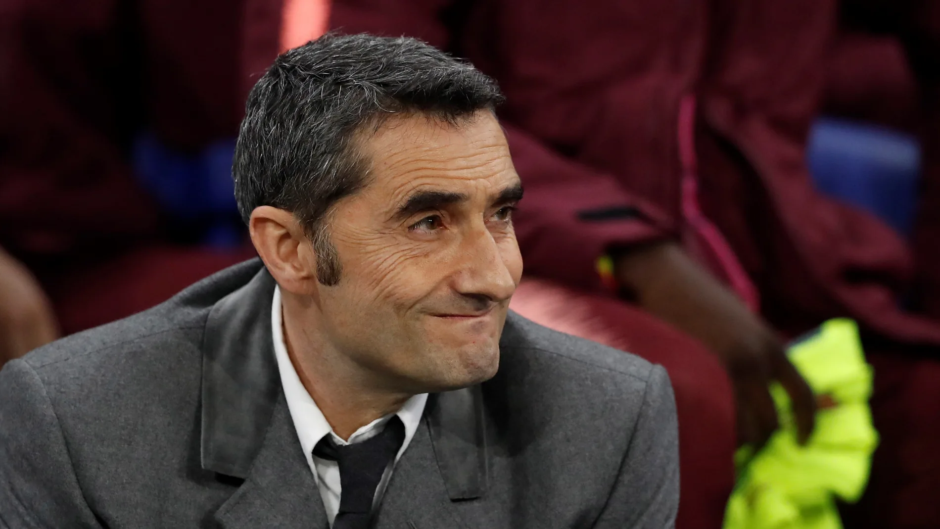 Ernesto Valverde, en el estadio del Olympique de Lyon Ernesto Valverde, en el estadio del Olympique de Lyon