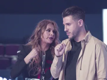 VÍDEO: Paulina Rubio intenta que Natalia Bradi saque su yo interior: “No se lo creo” VÍDEO: Paulina Rubio intenta que Natalia Bradi saque su yo interior: “No se lo creo”