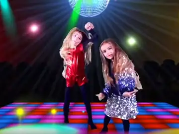 Fotograma del vídeo 'Las Ratitas se maquillan y se van a la disco a bailar'. Fotograma del vídeo 'Las Ratitas se maquillan y se van a la disco a bailar'.