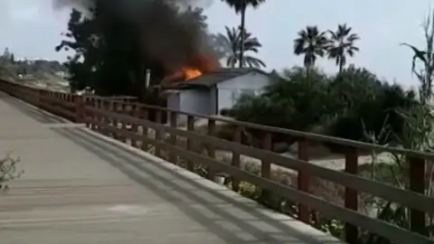 Un nuevo chiringuito arde por segunda semana consecutiva en las playas de Marbella Un nuevo chiringuito arde por segunda semana consecutiva en las playas de Marbella