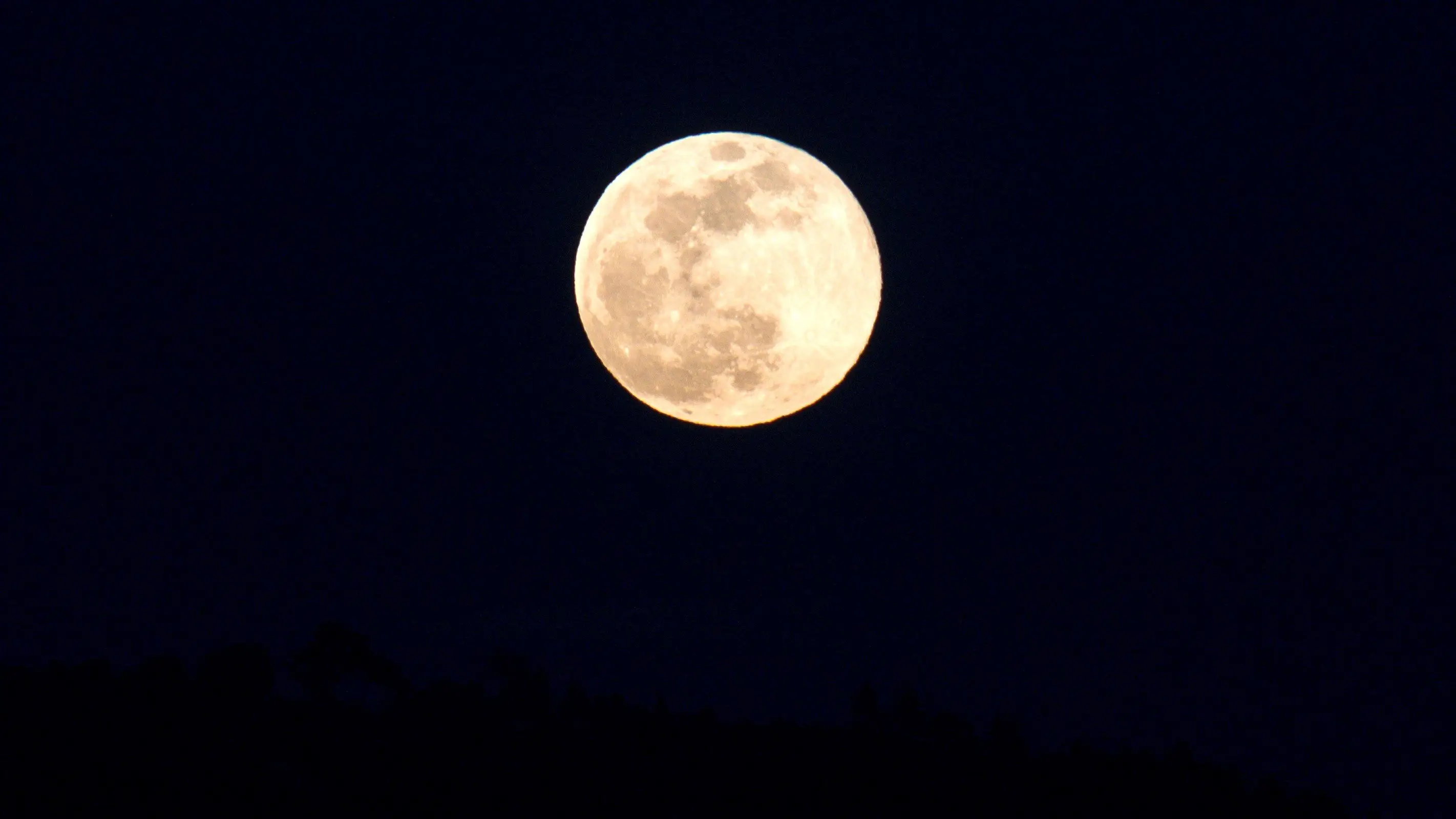 La Superluna sobre Galicia