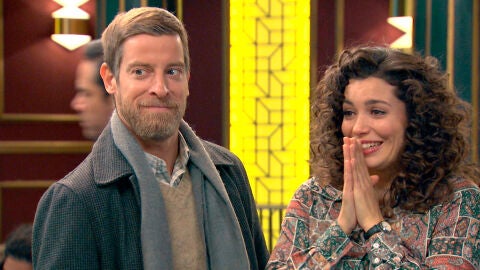 Marcelino ayuda a Luisita y Amelia a encontrar piso