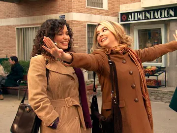 Luisita, ante su nueva vida con Amelia: "Es el día más feliz de mi vida" Luisita, ante su nueva vida con Amelia: "Es el día más feliz de mi vida"