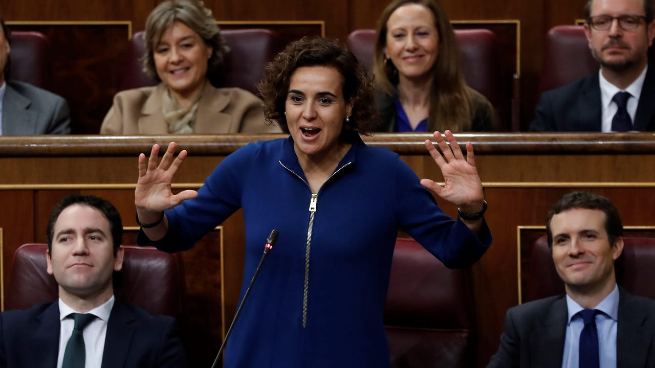 La oposición critica el cis de tezanos: exigen al psoe que deje de