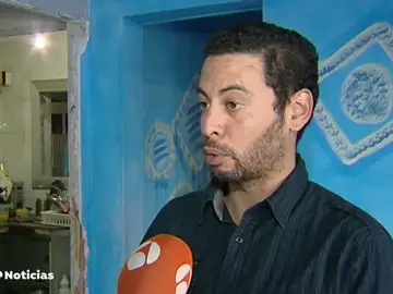 El propietario de una casa hace turnos con sus amigos para evitar que la okupen El propietario de una casa hace turnos con sus amigos para evitar que la okupen