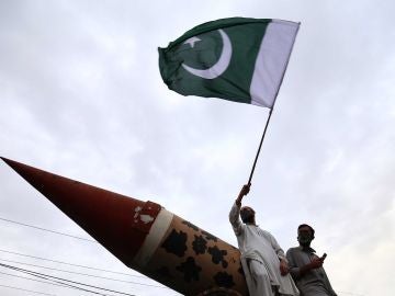 La India y Pakistán no rebajan el tono pese a "gesto de paz"