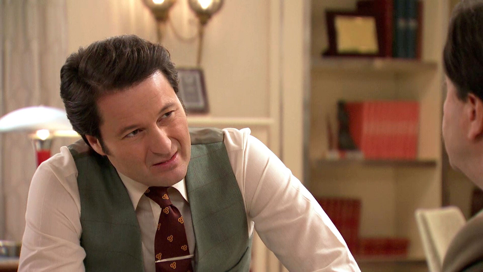 Gabriel, preocupado, consulta con su m&eacute;dico su impotencia sexual