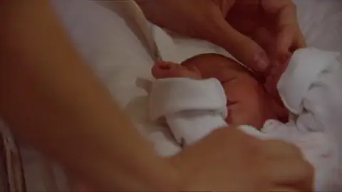 España en situación de natalidad crítica: es el quinto país del mundo con peor índice de fecundidad España en situación de natalidad crítica: es el quinto país del mundo con peor índice de fecundidad
