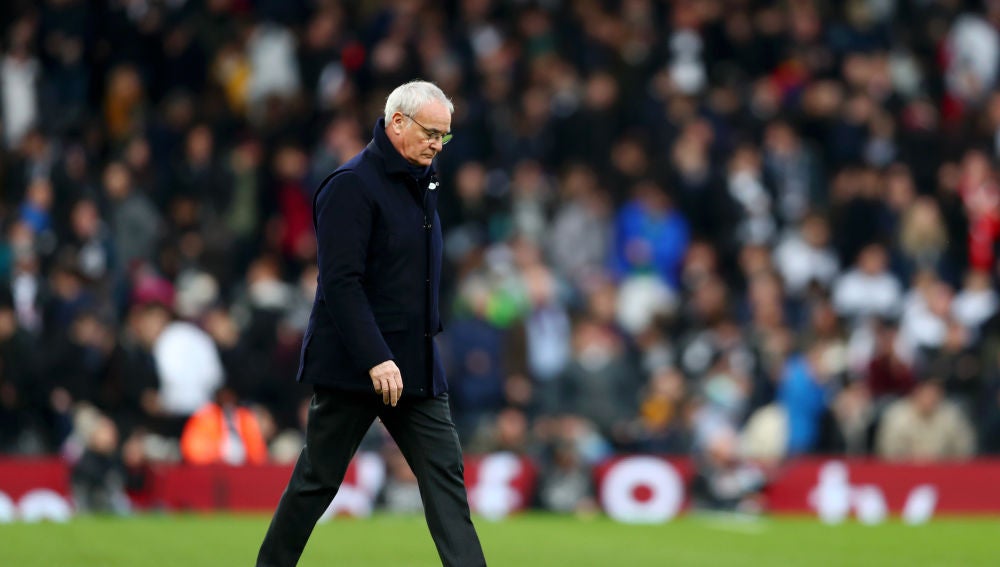 Claudio Ranieri cabizbajo tras un partido del Fulham