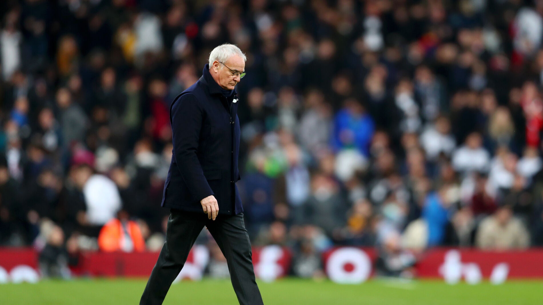 Claudio Ranieri cabizbajo tras un partido del Fulham