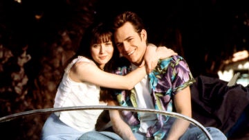 Luke Perry y Shannen Doherty, Dylan y Brenda en 'Sensación de vivir'