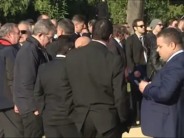 Conductores de VTC se concentran frente al Parlament Catalán Conductores de VTC se concentran frente al Parlament Catalán