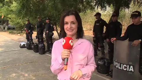 Más de 600 policías colombianos refuerzan el control fronterizo con Venezuela Más de 600 policías colombianos refuerzan el control fronterizo con Venezuela