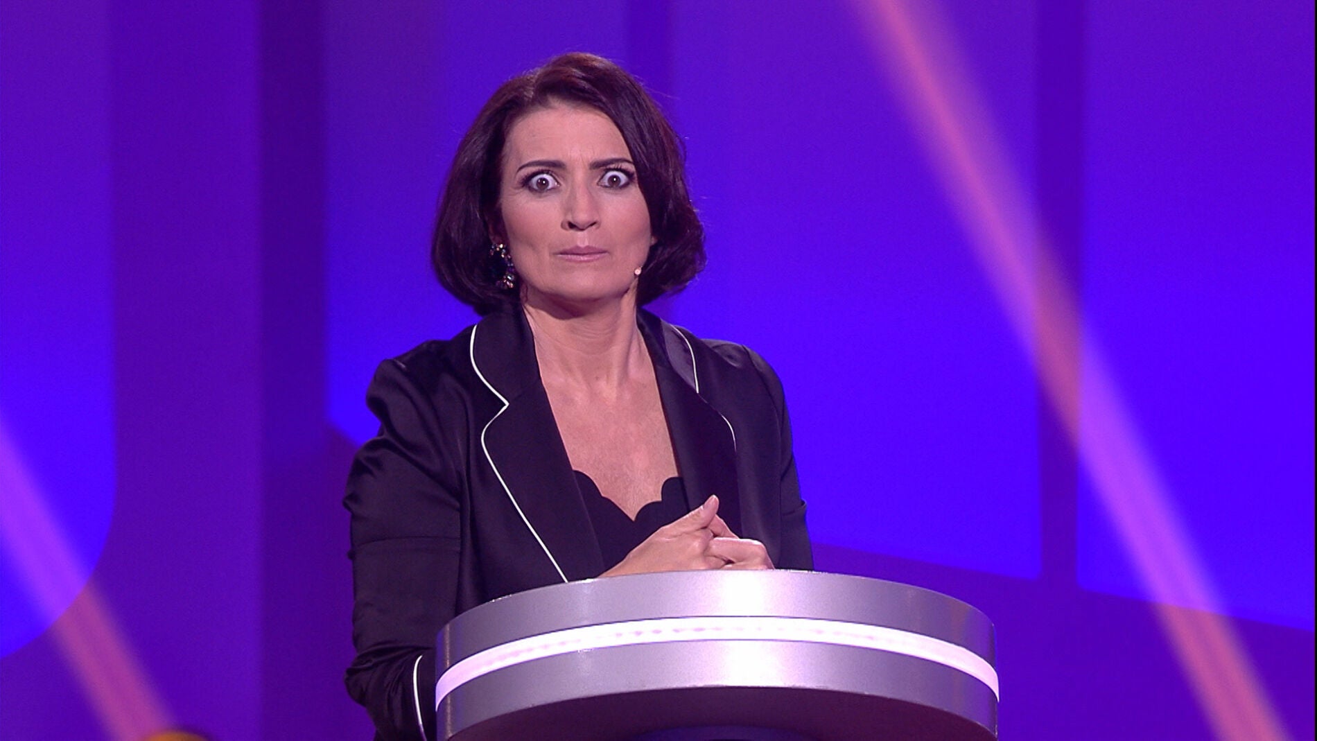 La profesi&oacute;n de Lourdes deja muerta a Silvia Abril, nunca mejor dicho