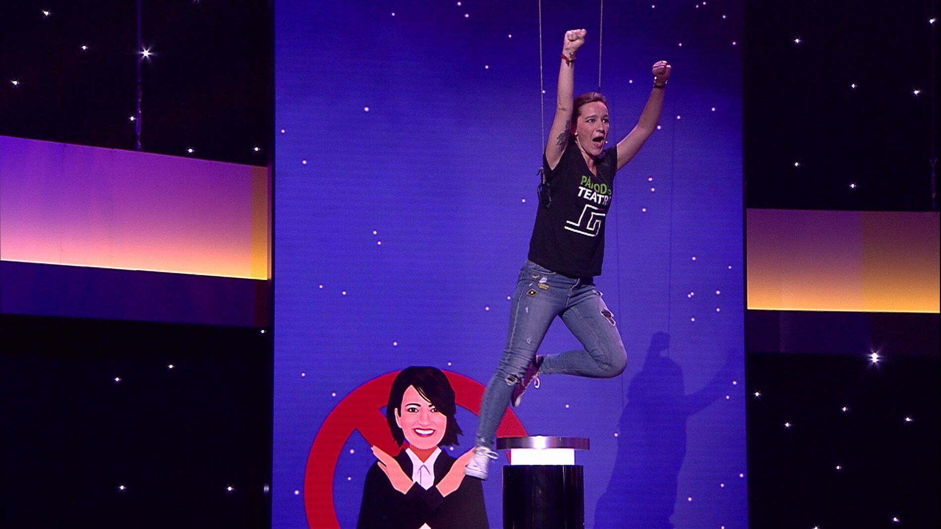 Lourdes, experta en ligar, los turistas y la paella, se convierte en la ganadora de &lsquo;Pendientes de un hilo&rsquo; 