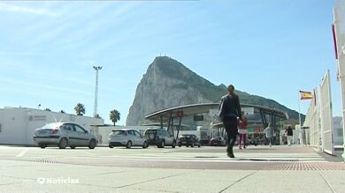 El Gobierno aprueba un plan de contingencia para minimizar los efectos sobre los españoles si hay un Brexit sin acuerdo
