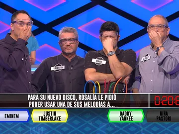 Rosalía elimina a uno de 'Los Lobos' en '¡Boom!' Rosalía elimina a uno de 'Los Lobos' en '¡Boom!'