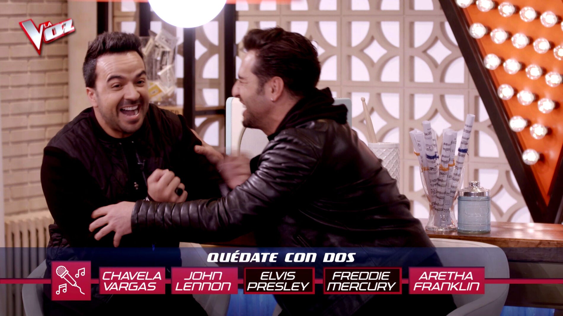 V&Iacute;DEO: Luis Fonsi y David Bustamante estallan a carcajadas al intentar coincidir en sus respuestas