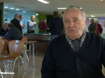 Una asociaci&oacute;n de mayores anima a los dentistas a apadrinar un anciano y arreglarle los dientes