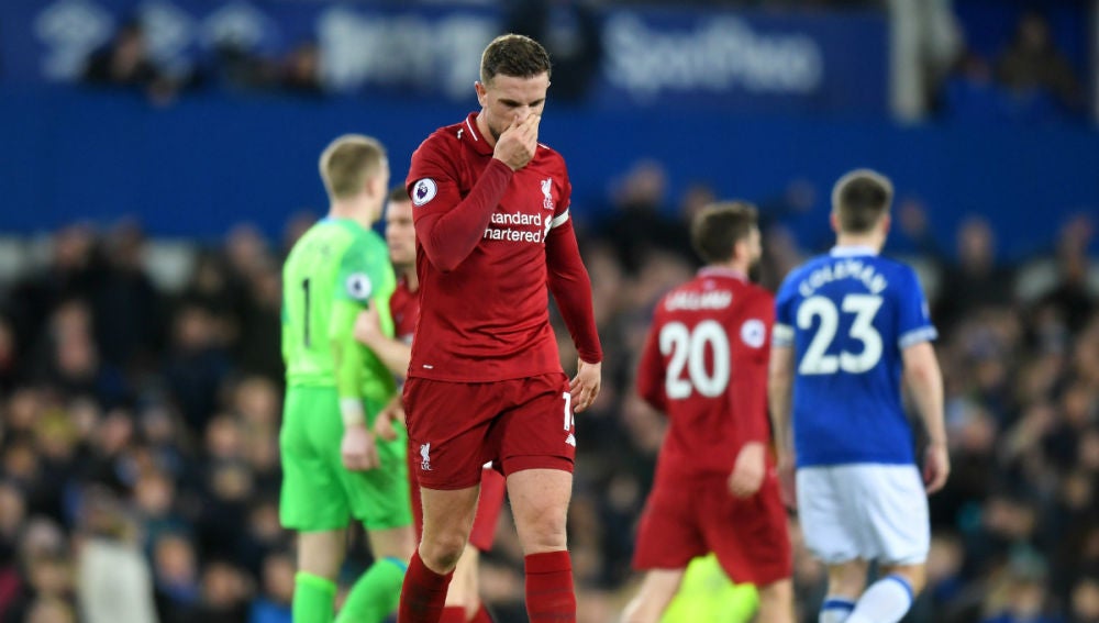 Jordan Henderson se lamenta