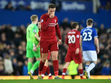 Jordan Henderson se lamenta Jordan Henderson se lamenta